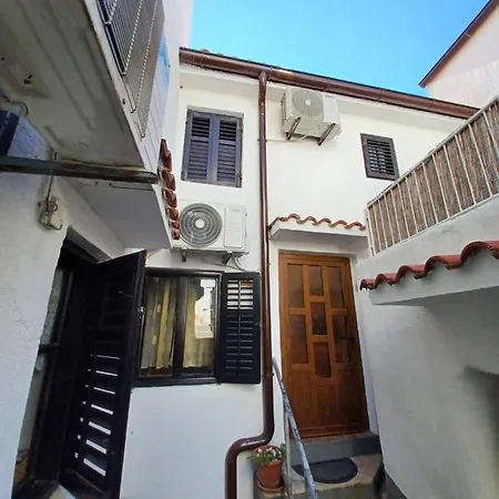 Apartment Mondo * Baška