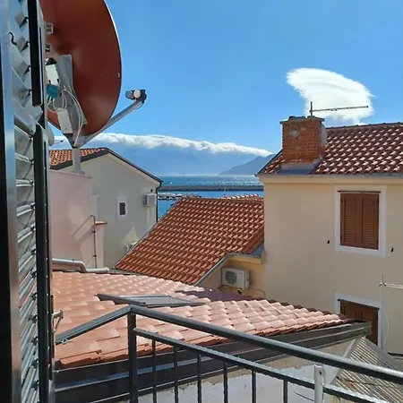 Apartment Mondo דירה *
