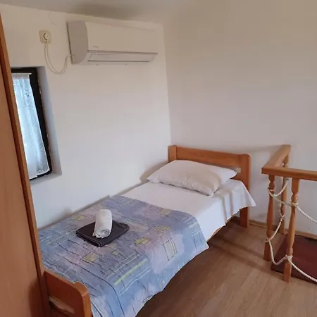 Apartment Mondo * باشْكا
